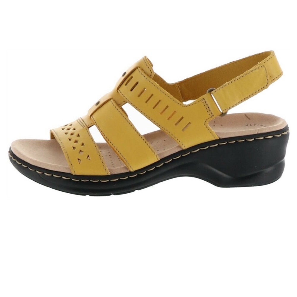 Clarks Sandals Size 7 Yellow Leather